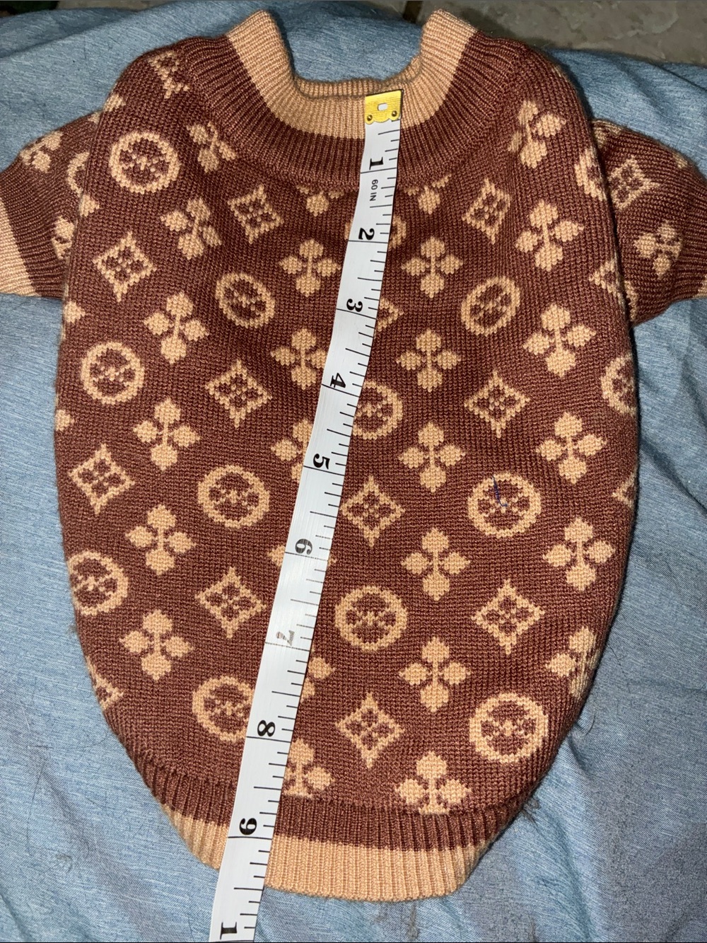 Hi fashion pet sweater see photos for measurements